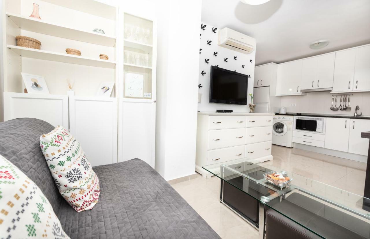 Wonderful Malagueta Pompidou Apartment Malaga Bagian luar foto